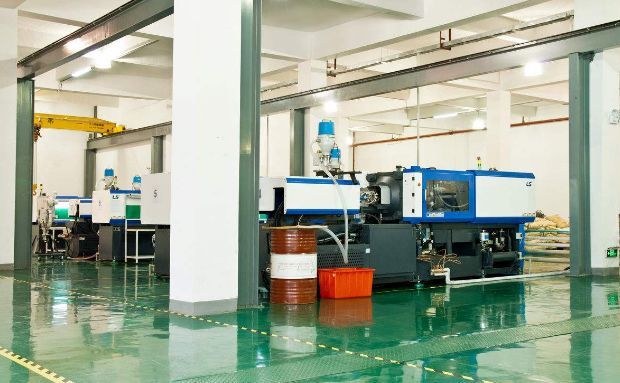 注塑模具成型制品，如果表面有裂紋該如何解決？